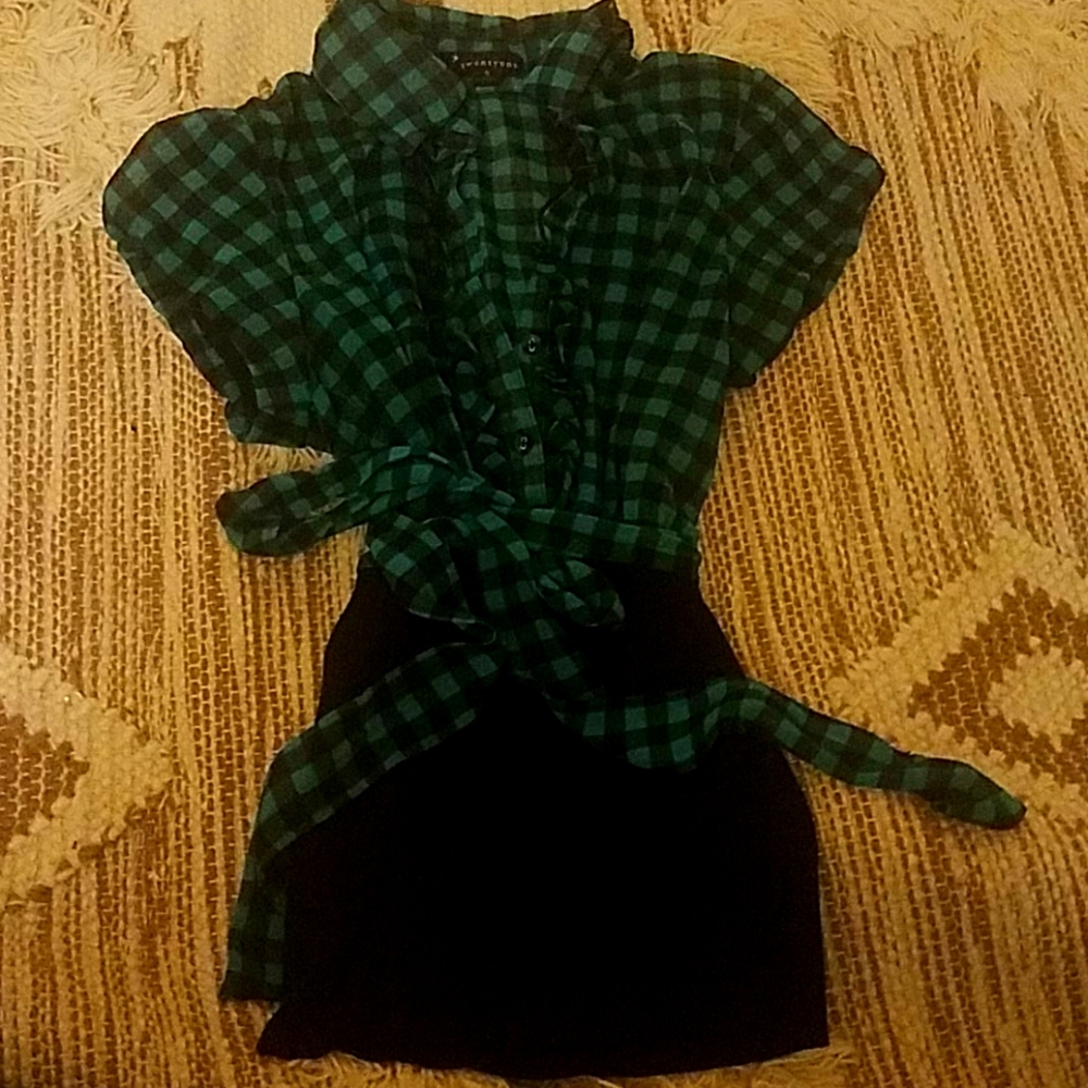 Forever 21 small green checked shirt